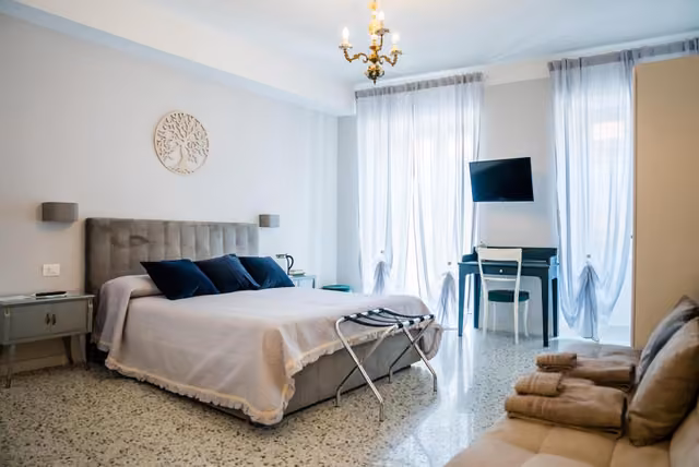Camera con letto matrimoniale del B & B L'ABBRACCIO ad Agnone